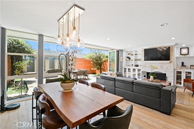 4062 Aladdin Drive, Huntington Beach CA: https://media.crmls.org/medias/1c0453a3-ebba-45a6-835c-54db01bced9f.jpg