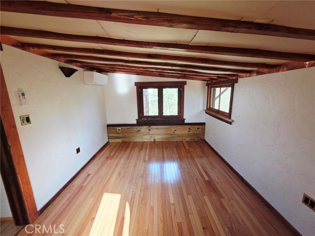 1403 Avon Park, Los Angeles CA: https://media.crmls.org/medias/1c055f59-304f-4716-835b-9bec7803eaf3.jpg
