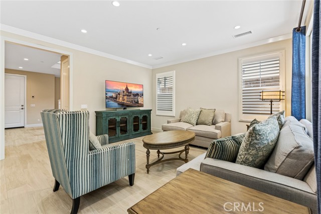 126 Baja, Irvine CA: https://media.crmls.org/medias/1c056deb-b976-4b69-96b3-b72cbff877f1.jpg