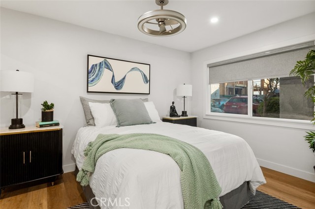 23 65th Place, Long Beach CA: https://media.crmls.org/medias/1c058877-237b-4998-b04c-34a7a5d93c43.jpg
