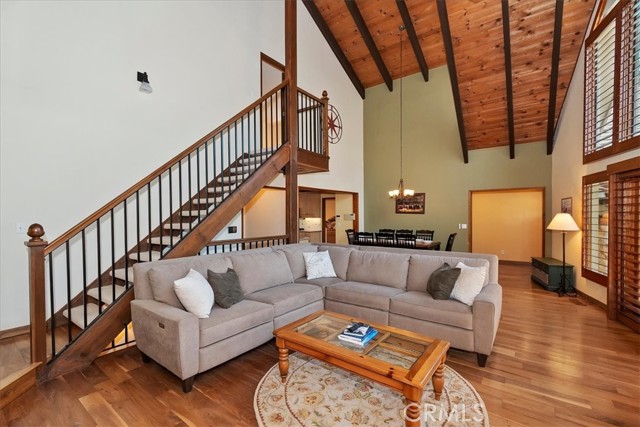 Detail Gallery Image 14 of 49 For 415 Golf Course, Lake Arrowhead,  CA 92352 - 4 Beds | 3/1 Baths