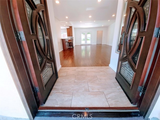 19100 Bessemer Street, Tarzana CA: https://media.crmls.org/medias/1c05e7cc-8780-4c06-ad7f-302eeef5a232.jpg