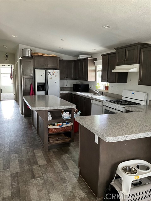 Detail Gallery Image 3 of 13 For 17035 Hidalgo, Perris,  CA 92570 - 3 Beds | 2 Baths