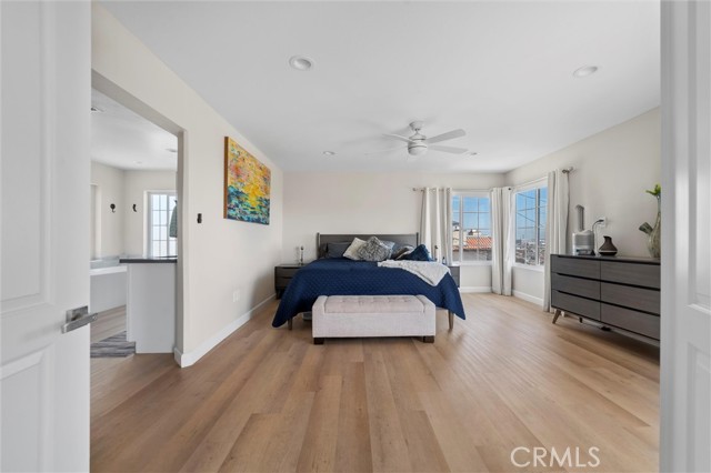 752 W 23rd St, San Pedro CA: https://media.crmls.org/medias/1c06355b-6c1f-4a5d-aaf3-86148e013798.jpg