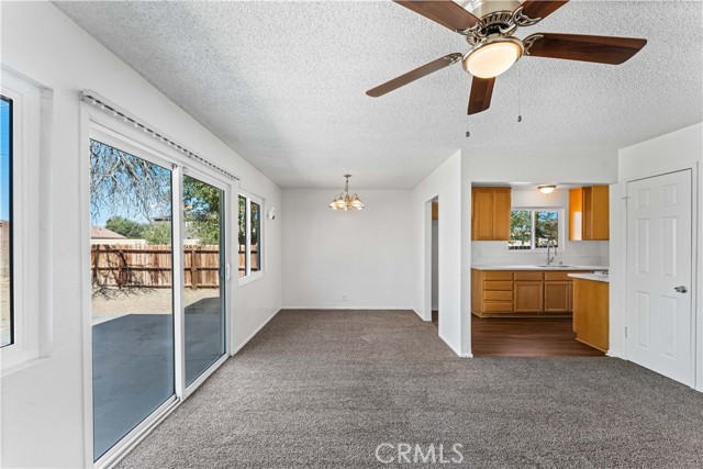 Detail Gallery Image 9 of 40 For 45581 6th St, Lancaster,  CA 93535 - 4 Beds | 2 Baths