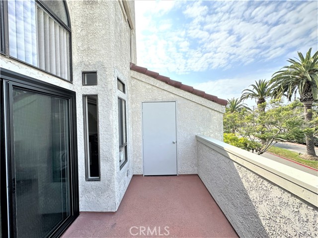 5032 Dorado Drive, Huntington Beach CA: https://media.crmls.org/medias/1c074e50-941c-4175-b3a3-31c5df6540b8.jpg