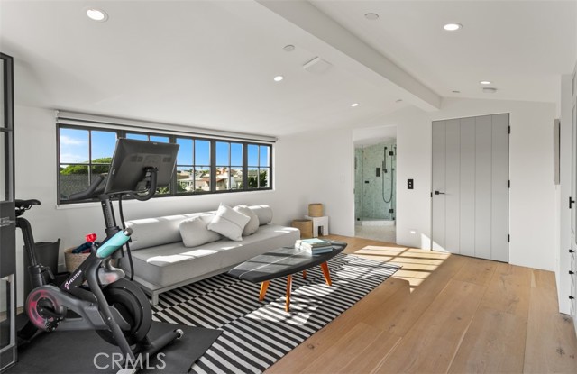 1703 E Ocean Boulevard, Newport Beach CA: https://media.crmls.org/medias/1c07b145-2f86-47fe-8d40-1294cdb13255.jpg