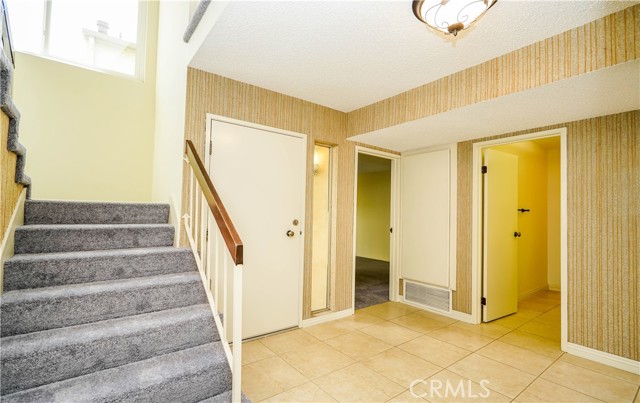 26005 Andrea Court, Mission Viejo CA: https://media.crmls.org/medias/1c08681b-7ea0-40da-b5c5-4298a0eb61c2.jpg
