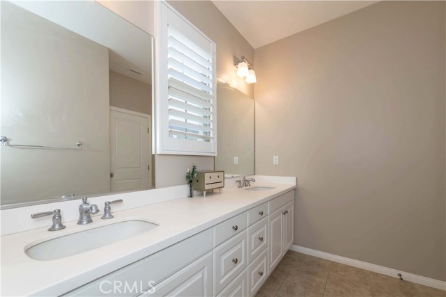 Detail Gallery Image 29 of 37 For 86 Melville, Irvine,  CA 92620 - 4 Beds | 2/1 Baths