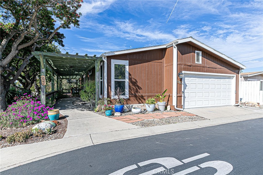 3985 Chatham