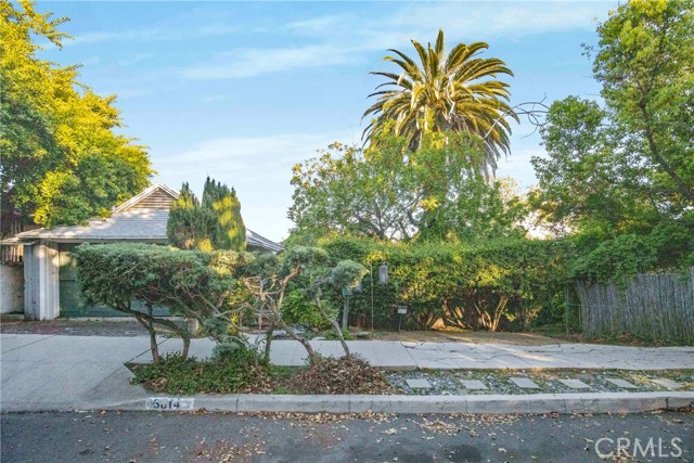 3814 San Rafael Avenue, Los Angeles CA: https://media.crmls.org/medias/1c089255-82bb-4c6b-be58-b4966dc0e5f3.jpg