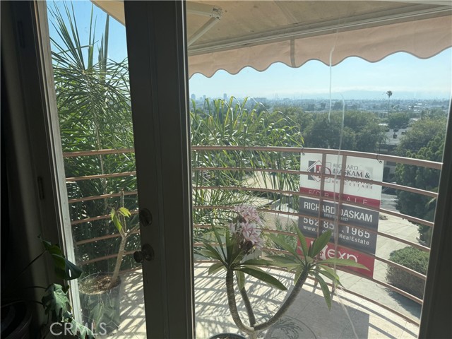 Detail Gallery Image 25 of 58 For 1994 Stanley, Signal Hill,  CA 90755 - 3 Beds | 3 Baths