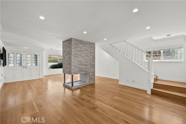 4919 Dunsmore Avenue, La Crescenta CA: https://media.crmls.org/medias/1c09b7c0-cfd1-4204-bee8-45b33a535187.jpg