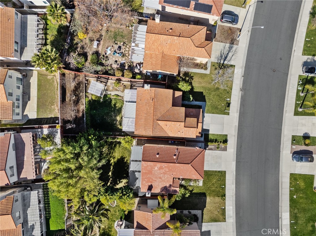 https://media.crmls.org/medias/1c0a36e6-2ea7-4c21-8365-cdcd6d05fcb5.jpg?preset=X-Large
