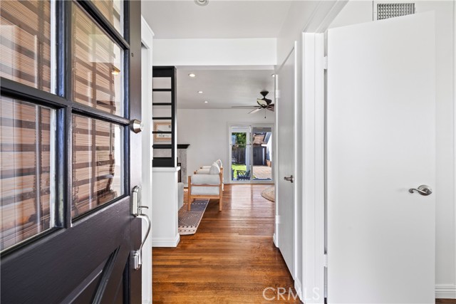 Detail Gallery Image 4 of 37 For 1442 W Olive Ave, Fullerton,  CA 92833 - 3 Beds | 2 Baths