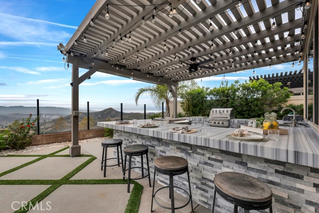 Detail Gallery Image 9 of 60 For 18348 Cachet, Canyon Country,  CA 91350 - 5 Beds | 5 Baths