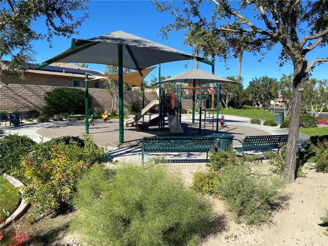 Detail Gallery Image 12 of 13 For 241 via Martelli, Rancho Mirage,  CA 92270 - 3 Beds | 2 Baths