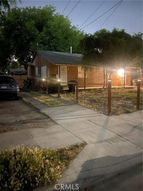 Detail Gallery Image 2 of 4 For 1064 Acacia Ave, San Bernardino,  CA 92410 - – Beds | – Baths