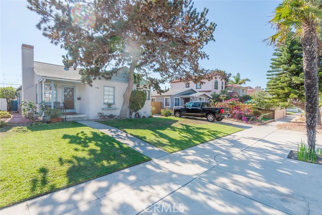 228 Avenue B, Redondo Beach, California 90277, 3 Bedrooms Bedrooms, ,1 BathroomBathrooms,Residential,Sold,Avenue B,SB16745910