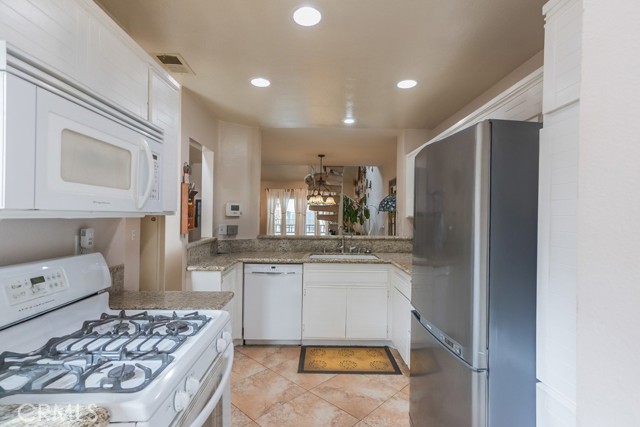 Image 22 of 35 For 25847 Mcbean Pkwy  25
