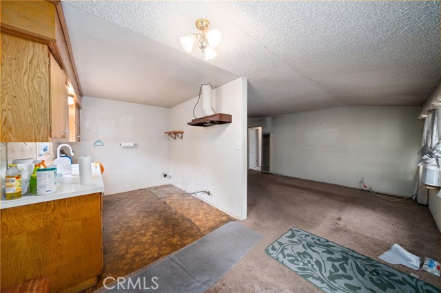 312 W 234th Place, Carson CA: https://media.crmls.org/medias/1c0b9ffa-77db-429b-a96b-171edd2e3bb1.jpg