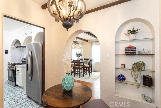130 Claremont Avenue, Long Beach CA: https://media.crmls.org/medias/1c0ba1d9-445e-4b56-8522-d77ca7c1cf5e.jpg