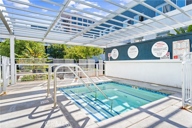 Detail Gallery Image 27 of 30 For 435 W Center Street Promenade, Anaheim,  CA 92805 - 2 Beds | 2 Baths