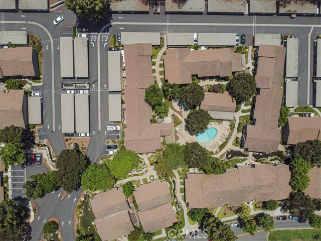 Front Image Thumbnail for CROC26049768