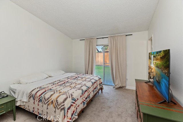 10750 Hollenbeck Drive, Riverside CA: https://media.crmls.org/medias/1c0c5349-9210-4b1d-bd61-ce127db2447f.jpg