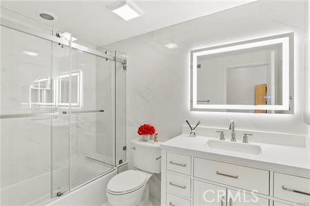 Detail Gallery Image 11 of 22 For 5 Argo, Irvine,  CA 92603 - 4 Beds | 3/1 Baths