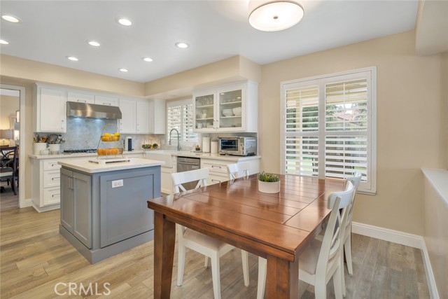 2600 Oak Grove, Bakersfield CA: https://media.crmls.org/medias/1c0d5825-16c1-4e54-929a-0b7f1defc6be.jpg