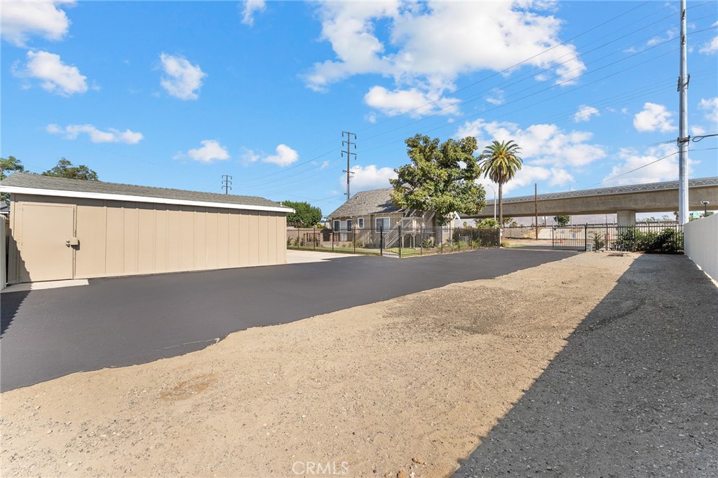 MLS #IV25219801 image #33