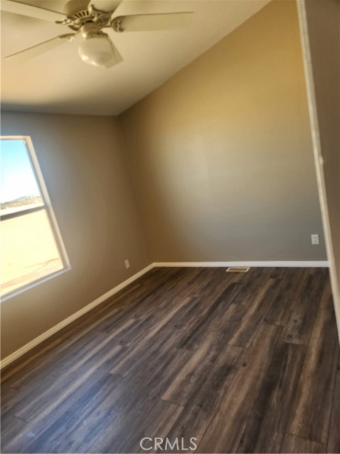 Detail Gallery Image 7 of 11 For 60750 Stagemans Rd, Landers,  CA 92285 - 2 Beds | 2 Baths