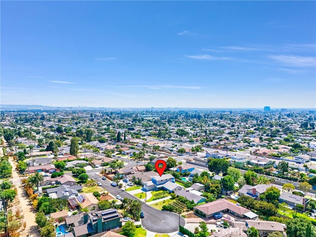 14141 Clarissa Lane, North Tustin CA: https://media.crmls.org/medias/1c0e2a7f-af22-42da-8294-0309de8c2c83.jpg