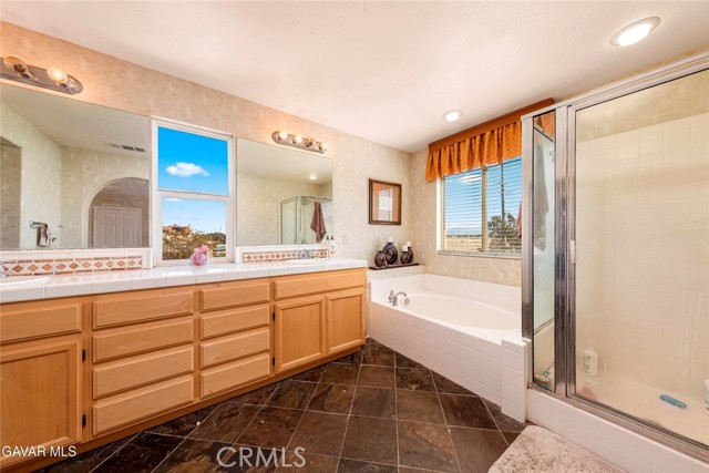 Detail Gallery Image 14 of 28 For 2158 Cypress, Lancaster,  CA 93535 - 4 Beds | 3 Baths