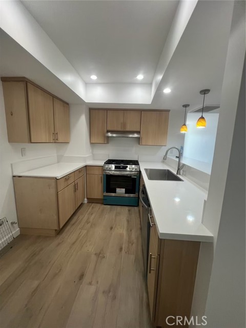 8847 Willis, 32