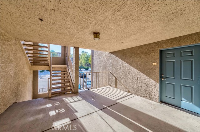 Detail Gallery Image 8 of 25 For 1020 La Terraza Cir #207,  Corona,  CA 92879 - 2 Beds | 2 Baths