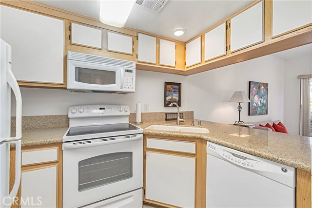 Image 9 for 69130 Gerald Ford DR #28