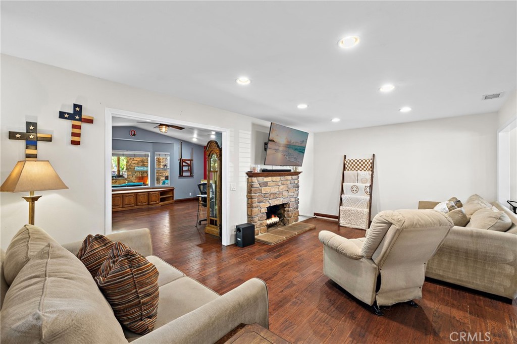 1c112d81 9d26 40d9 A1df 311ad2262976