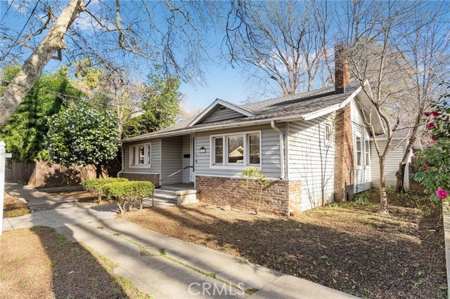 Detail Gallery Image 2 of 47 For 405 Cypress St, Chico,  CA 95928 - 3 Beds | 1 Baths