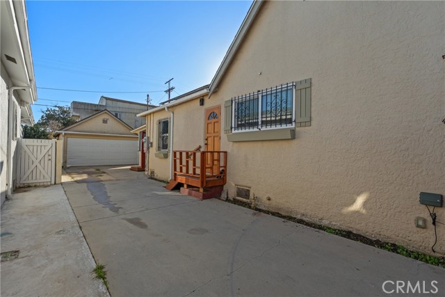 Detail Gallery Image 17 of 32 For 1848 W 78th, Los Angeles,  CA 90047 - – Beds | – Baths