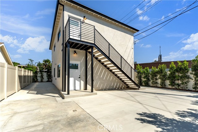4700 Kraft AVE