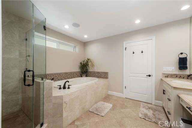 4314 The Strand, Manhattan Beach CA: https://media.crmls.org/medias/1c133998-bc07-4dfe-bd71-35f48c1d36e5.jpg