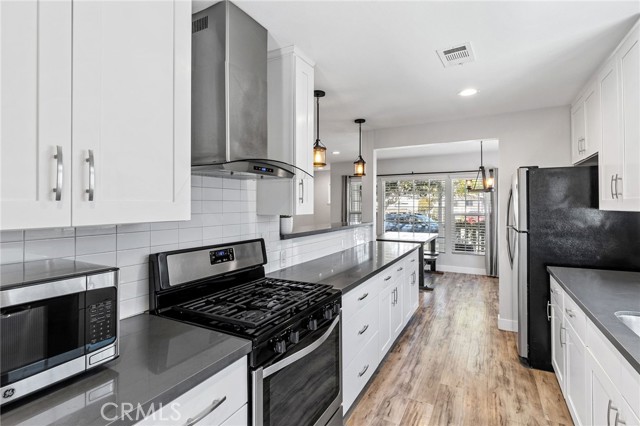 5018 Deelane Street, Torrance CA: https://media.crmls.org/medias/1c135346-5d5b-442e-a336-3bfb039d93ce.jpg