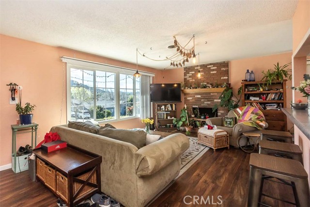 Detail Gallery Image 7 of 50 For 512 Dartmouth, San Luis Obispo,  CA 93405 - 4 Beds | 3 Baths