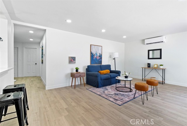 Detail Gallery Image 8 of 42 For 139 N Tahquitz, Hemet,  CA 92543 - 3 Beds | 2/1 Baths