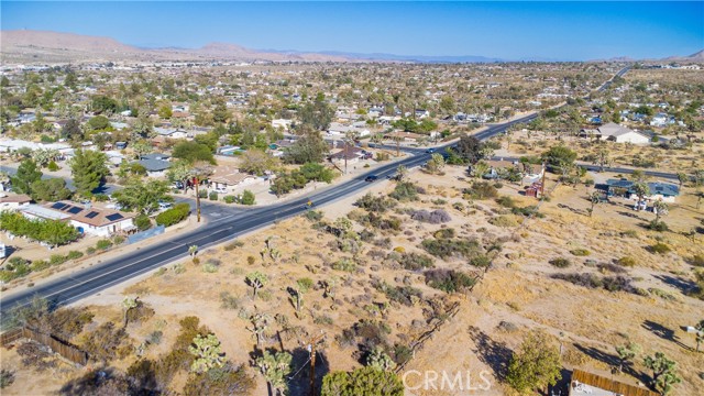 Detail Gallery Image 9 of 10 For 57157 Onaga Trl, Yucca Valley,  CA 92284 - – Beds | – Baths