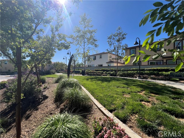 30441 Village Terrace Drive, Menifee CA: https://media.crmls.org/medias/1c153ed3-58bd-46fc-b4a9-f1292cd5f4f2.jpg