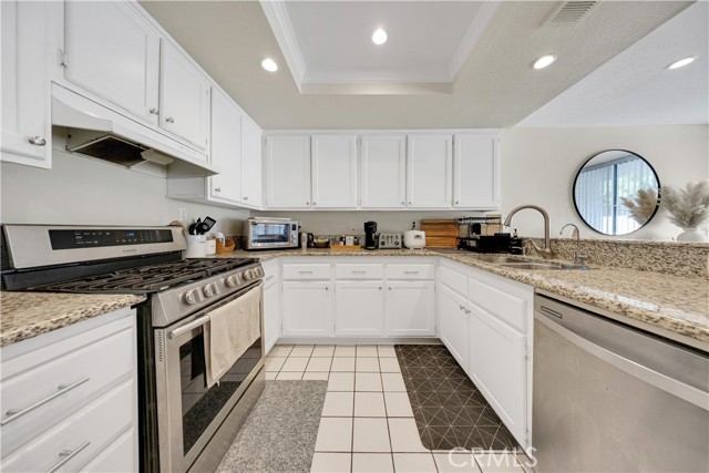 22915 Colombard Lane, Diamond Bar CA: https://media.crmls.org/medias/1c154bcd-0aa4-4563-9b20-faaa17881a95.jpg