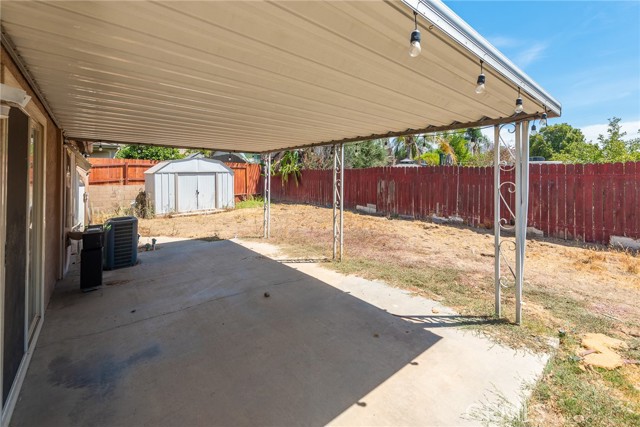 Detail Gallery Image 18 of 23 For 22263 Van Buren St, Grand Terrace,  CA 92313 - 3 Beds | 2 Baths